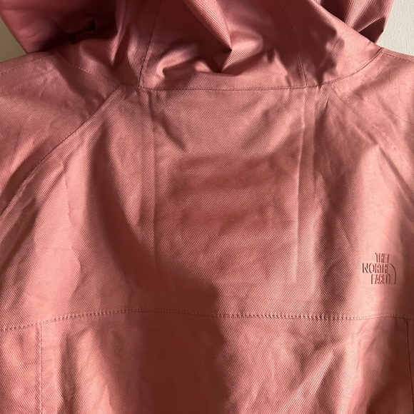 The North Face City Breeze Rain Parka II, Pink Moss XL - Picture 10 of 16